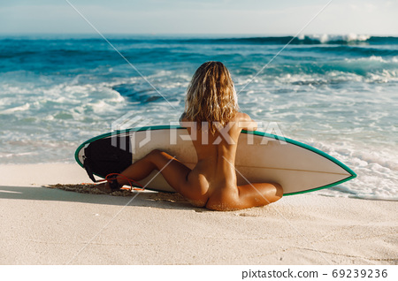 dirk bouwer add photo naked teen beach pics