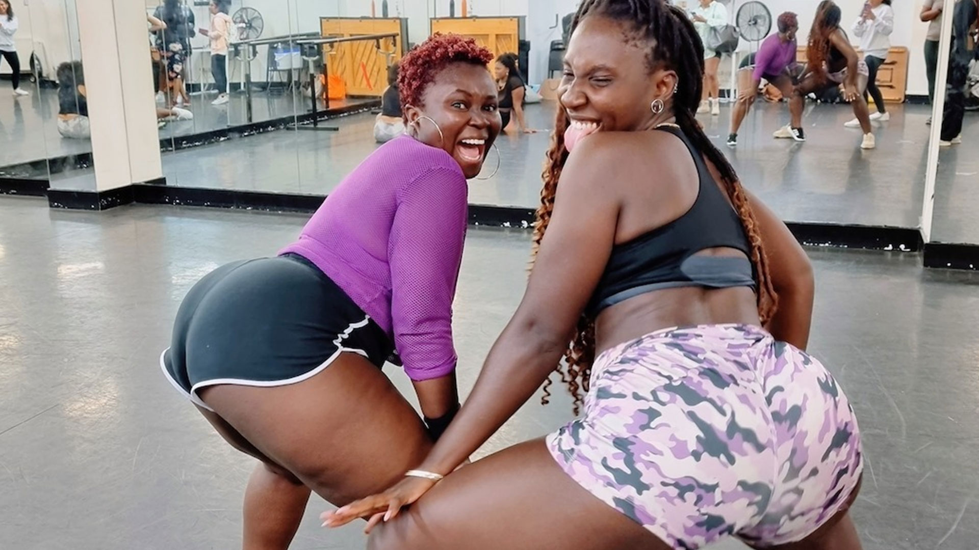 ann fairbrother recommends Thick Black Women Twerking