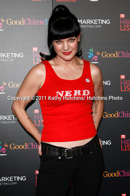 ashton wall recommends Pauley Perrette Hot Photo