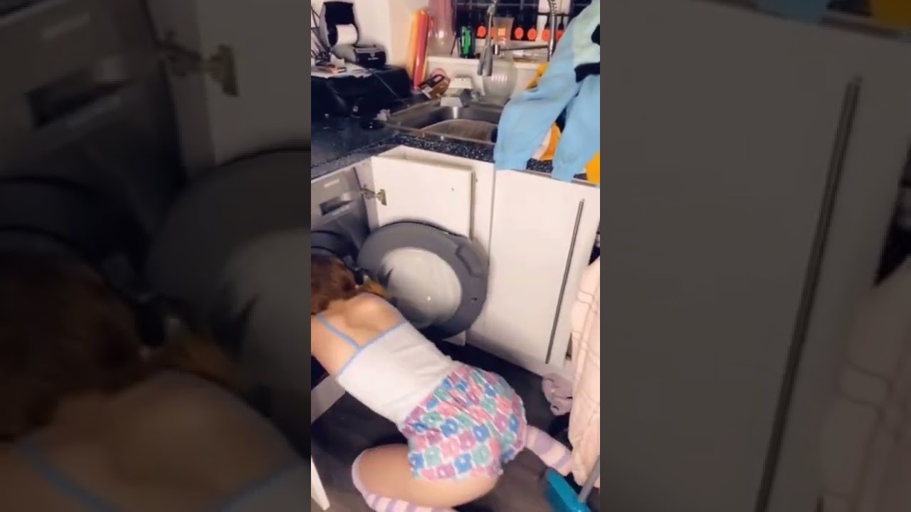 astrid svensson recommends belle delphine stuck in washer pic