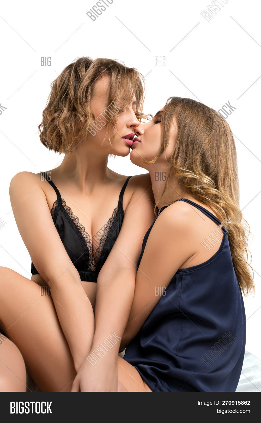 bill prahl share hot girls kissing each other photos