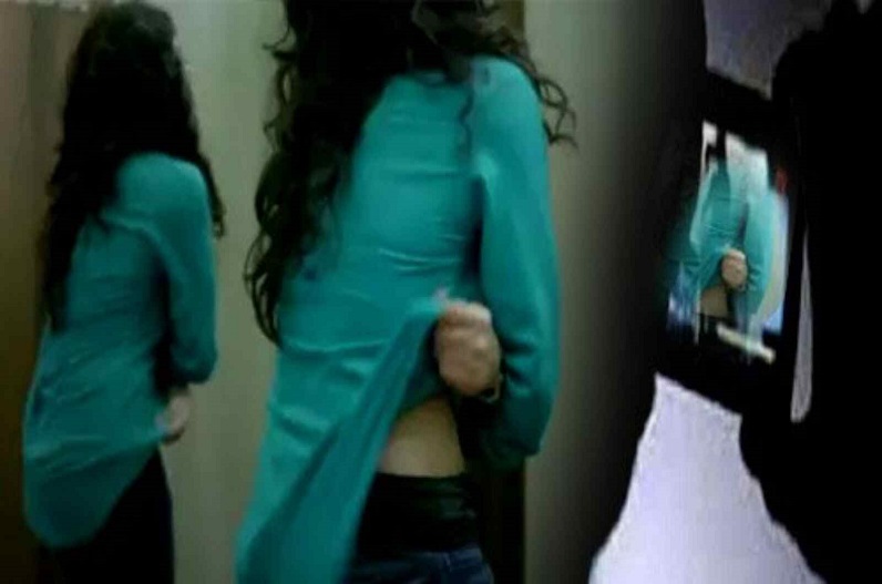 girls changing cloths videos
