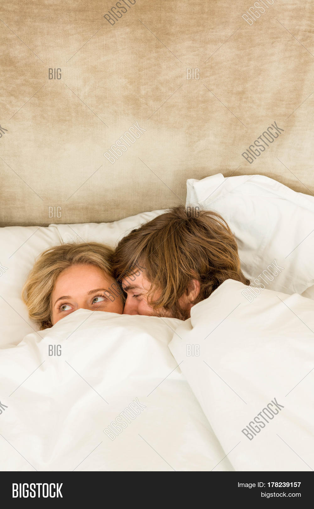 daniel oshiro recommends cute couples cuddling pic