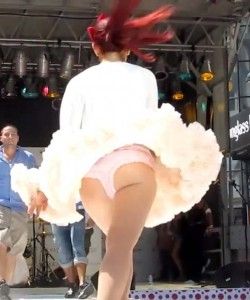cris pacheco recommends ariana grande upskirt pic