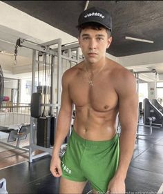 charlie adair share austin mahone naked photos