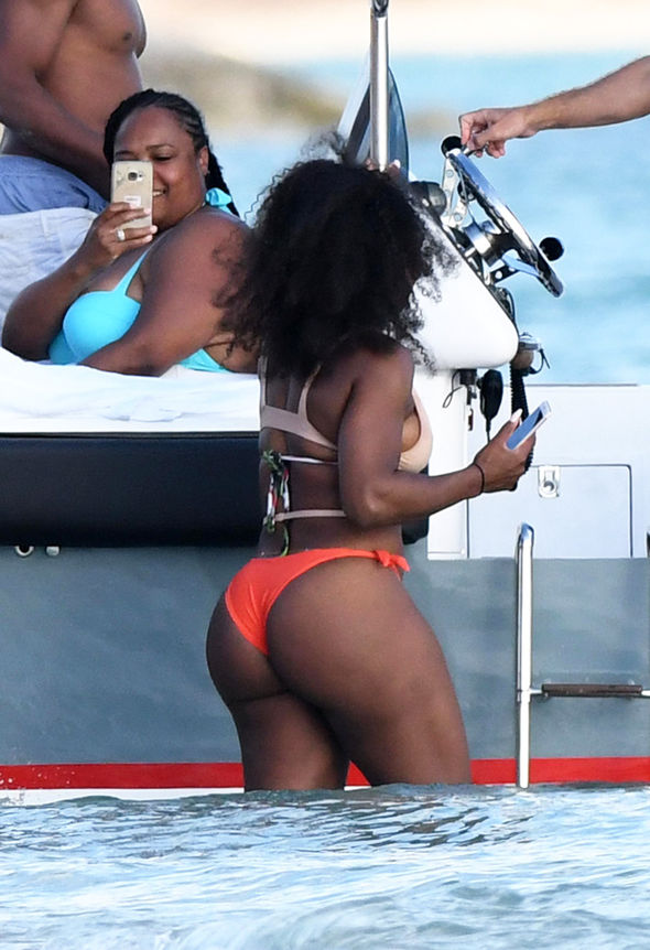 christopher depue recommends Serena Williams No Panties