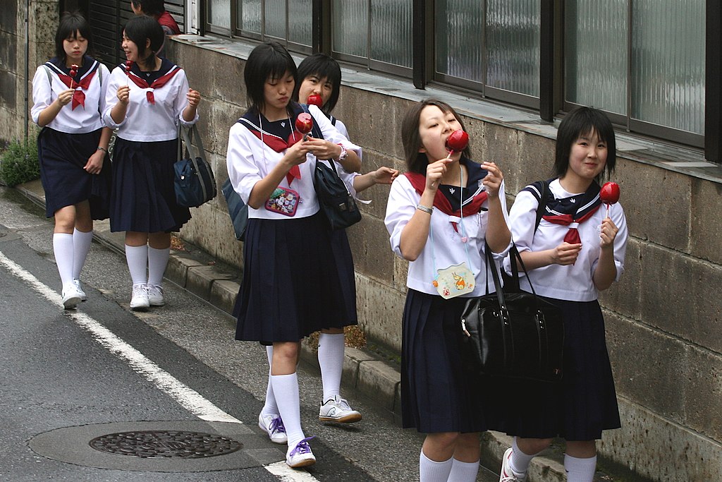 christine bierman recommends Japanese School Girls Photo