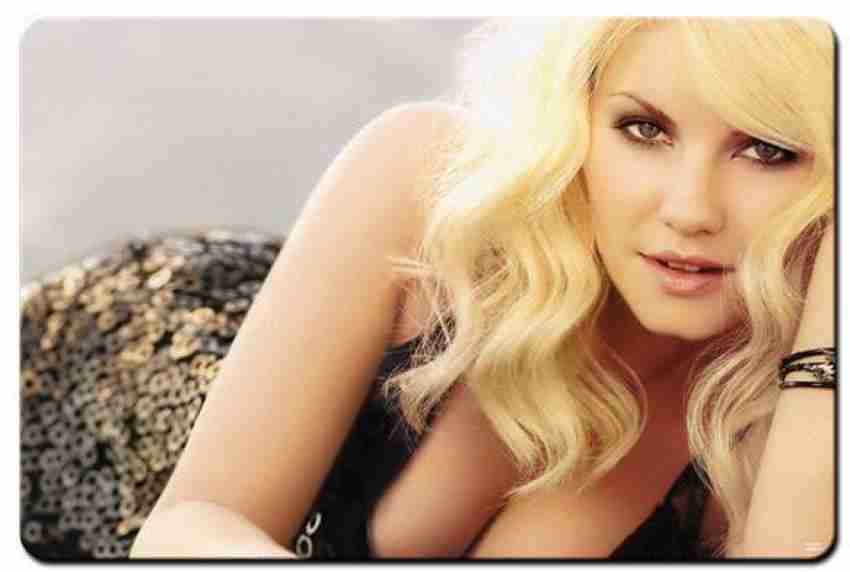 aggie worth recommends elisha cuthbert slip pic