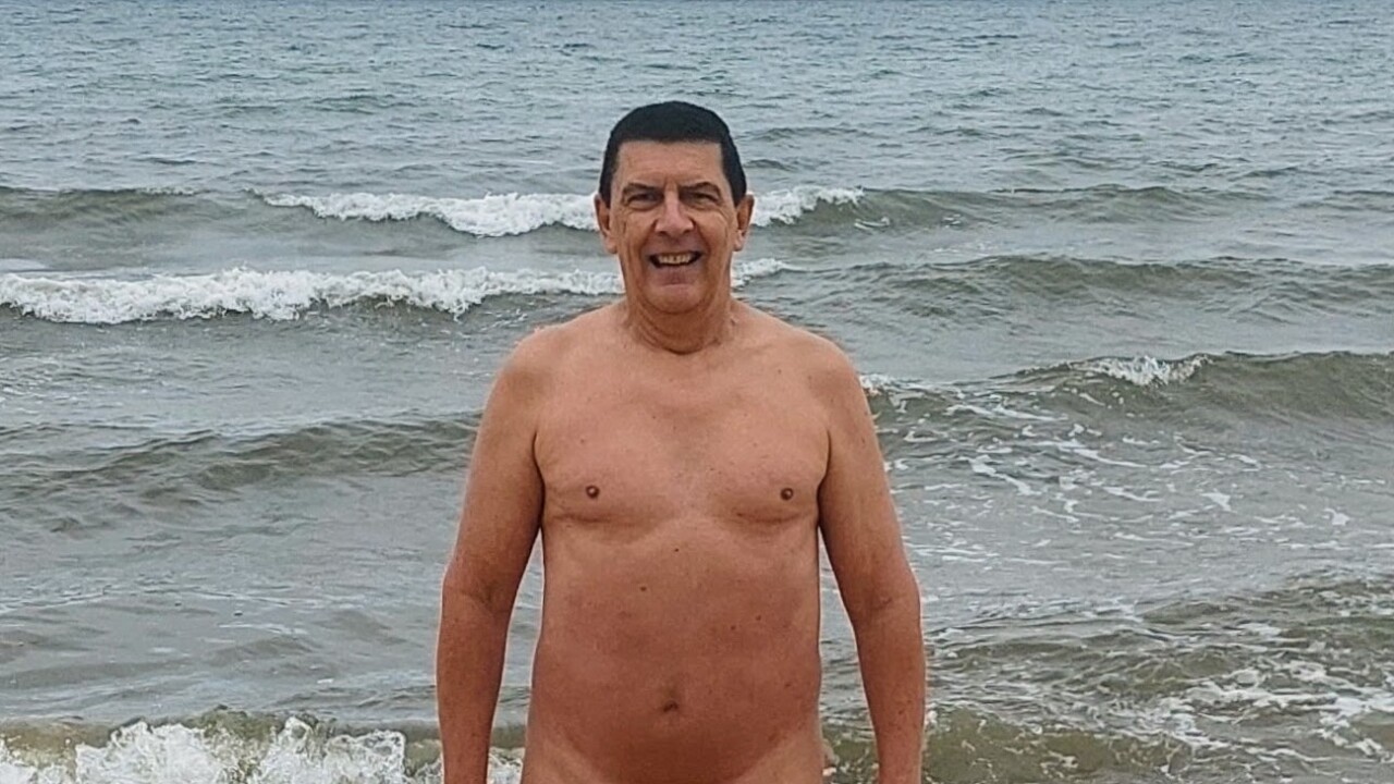 amr arfa recommends Porn Picture Gallaries Older Couples On Beach
