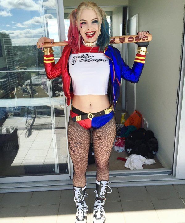 andrew bowe recommends Harley Quinn Camel Toe