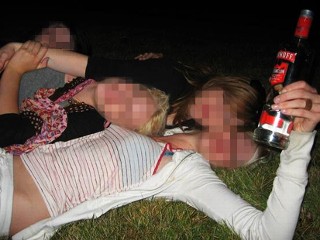 beth baum share passed out drunk xxx photos