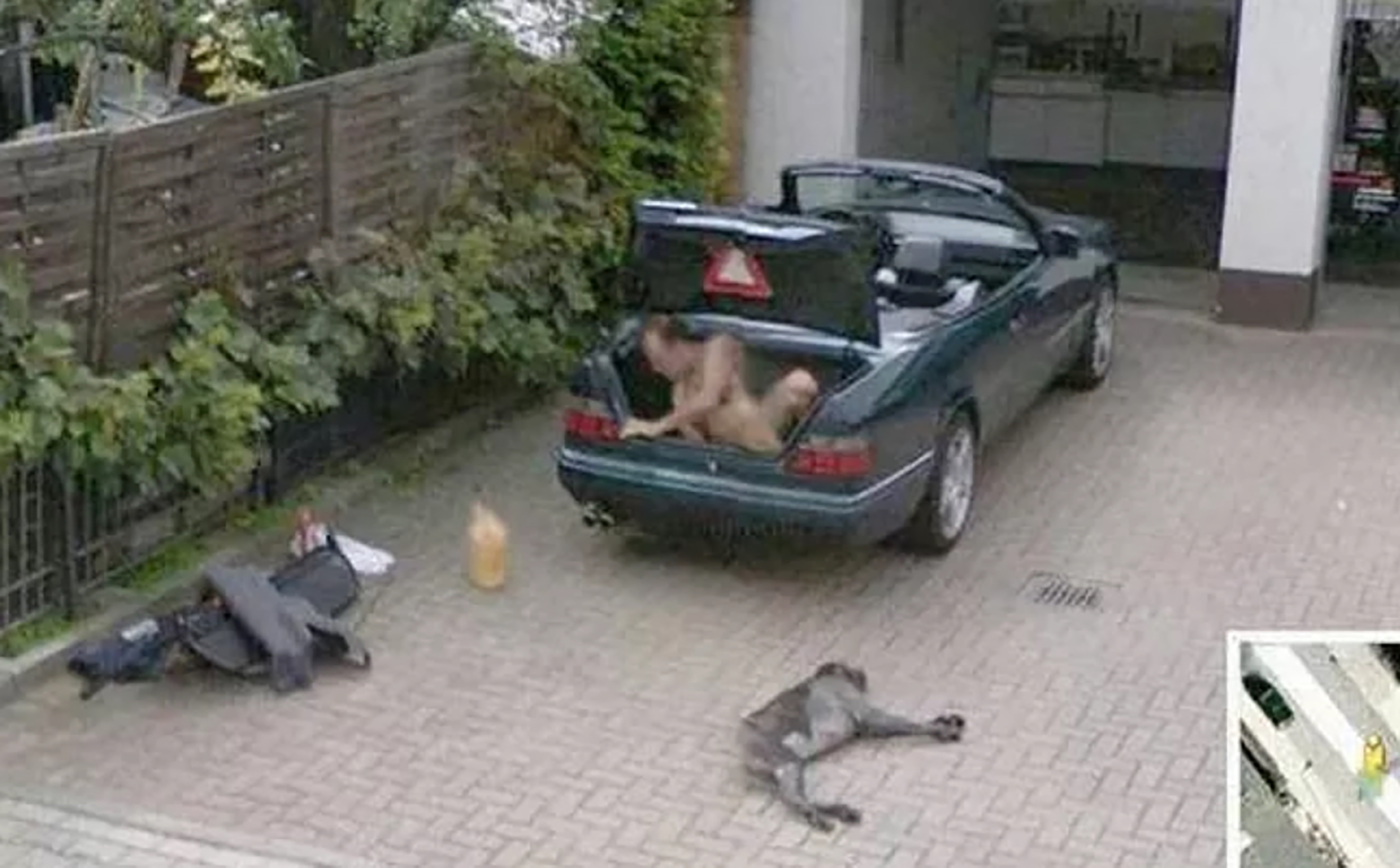 google street view nudity