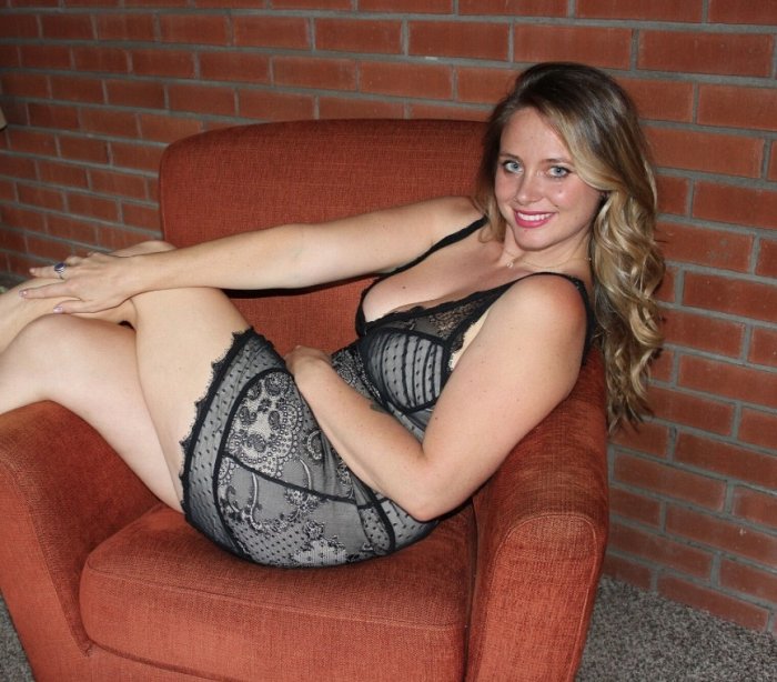 daniel thorne add photo escort port huron