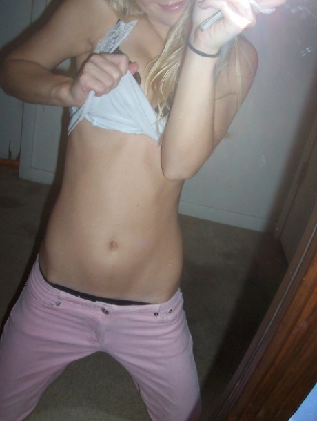 Nude Petite Teen Selfie size page