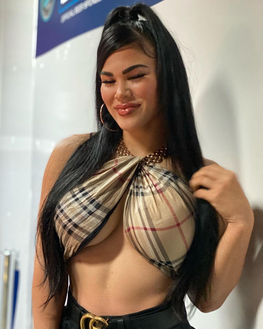 corinne losique recommends Rachael Ostovich Tits