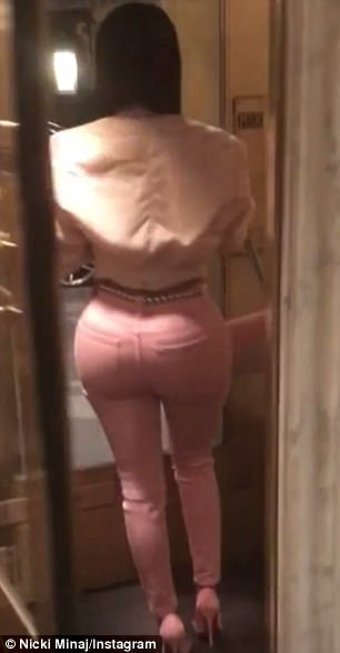 anurag sachdeva recommends Nicki Minaj Booty In Jeans