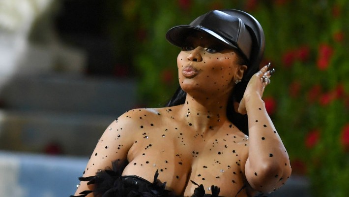 amy trostle recommends Nicki Minaj Sexy Boobs