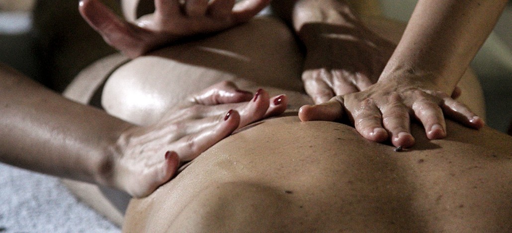 bisu shrestha recommends 4 hand sensual massage pic