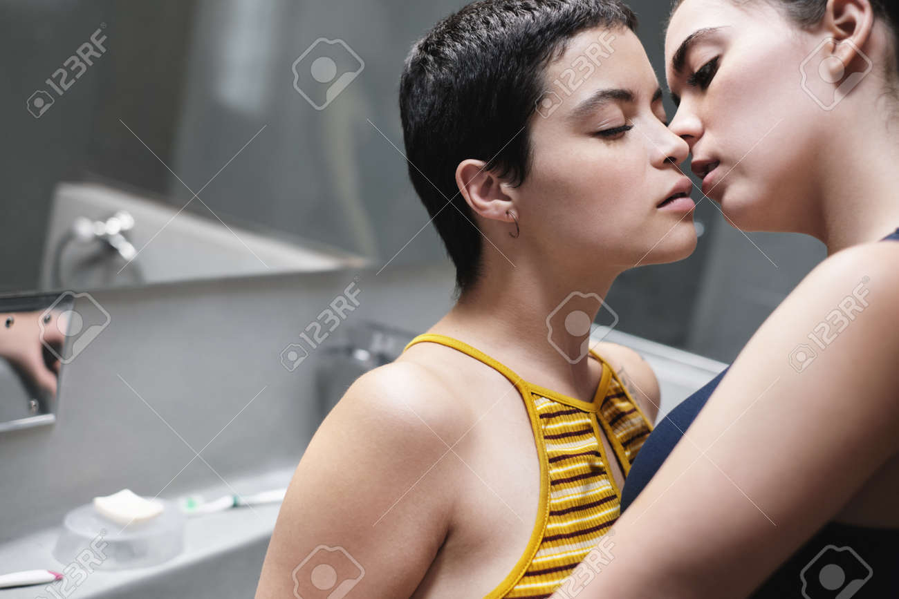 Best of Girls kissing in bathroom