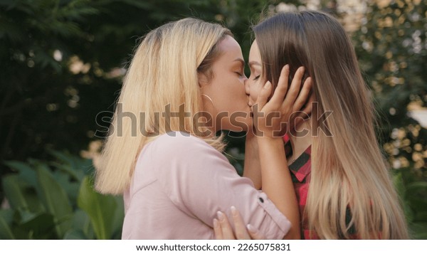 azizan mohd ali add asian lesbians wet kissing photo