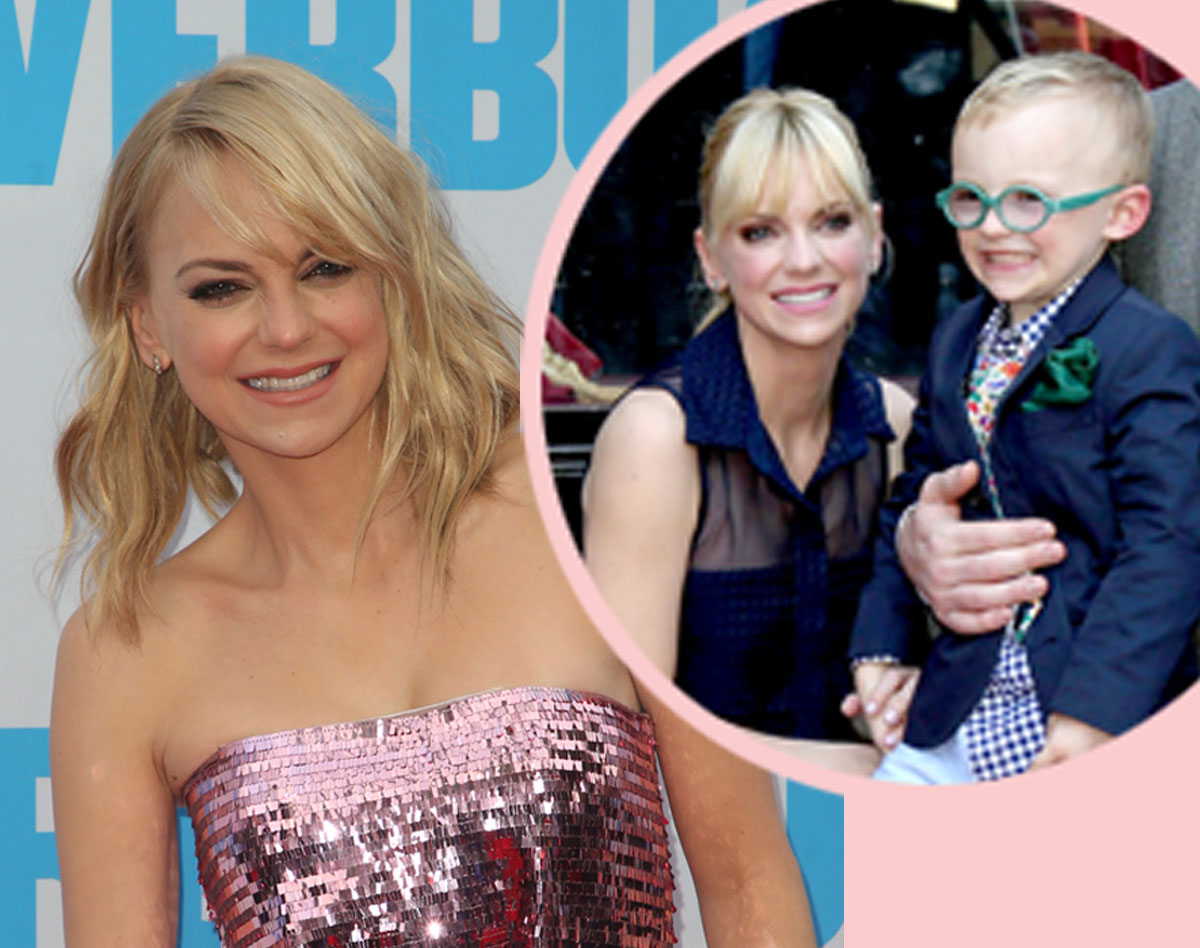 alana vanderklau recommends anna faris nsfw pic