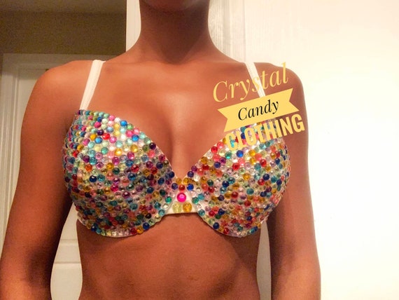 betty ann osborne recommends What Do 34dd Breast Look Like