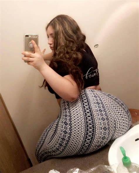 dominique hatton recommends thick ass white girlz pic
