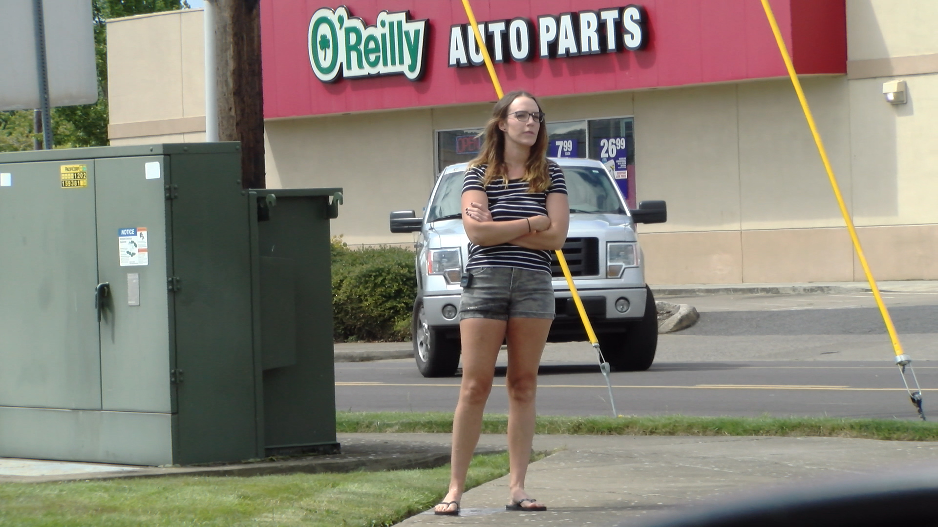 alyssa cogan recommends girl pees her shorts pic