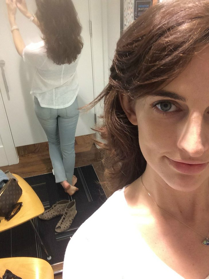 aishwarya ravindran recommends Sexy Dressing Room Selfies