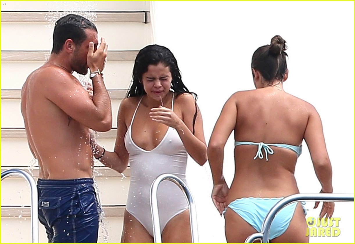 Best of Selena gomez naked tumblr