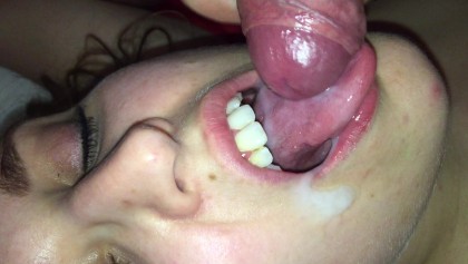 angela lun recommends close up cum on tongue pic