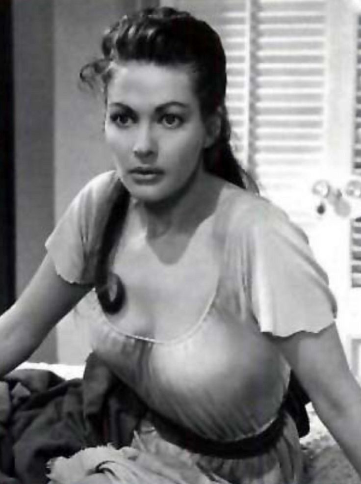 asad yare recommends Yvonne De Carlo Naked