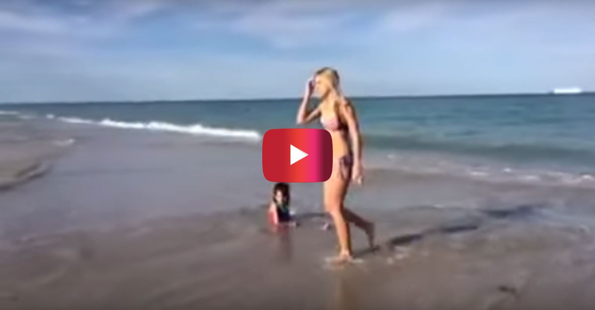 denise schroer recommends bikini falls off at beach pic