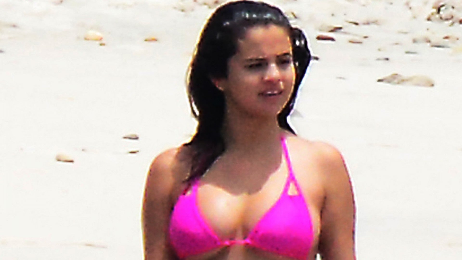 adelaide wallace recommends Selena Gomez Naked In Pool