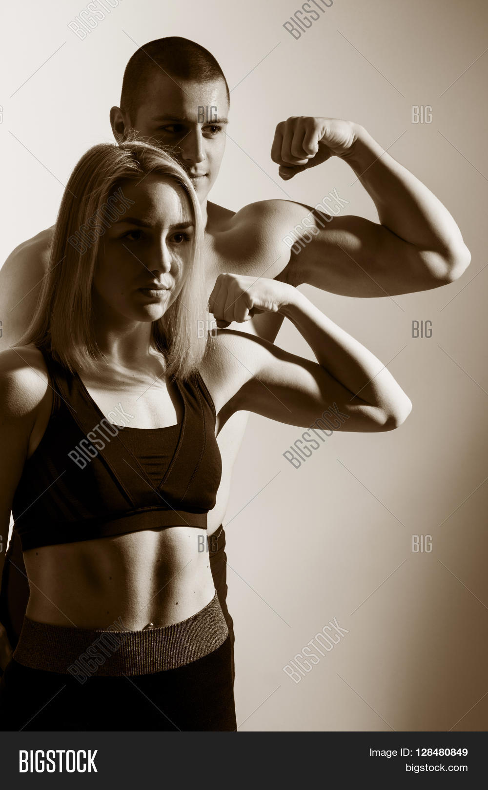 benefel del mundo recommends muscle girl flexing biceps pic