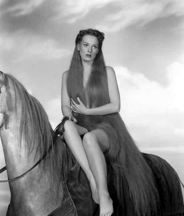 carrie redding recommends maureen o hara topless pic