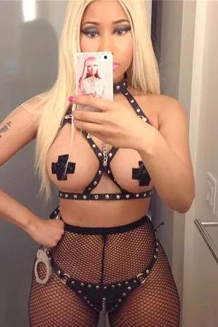 brittany wilkie recommends Show Nicki Minaj Naked