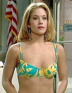 clark espiritu recommends christina applegate no bra pic