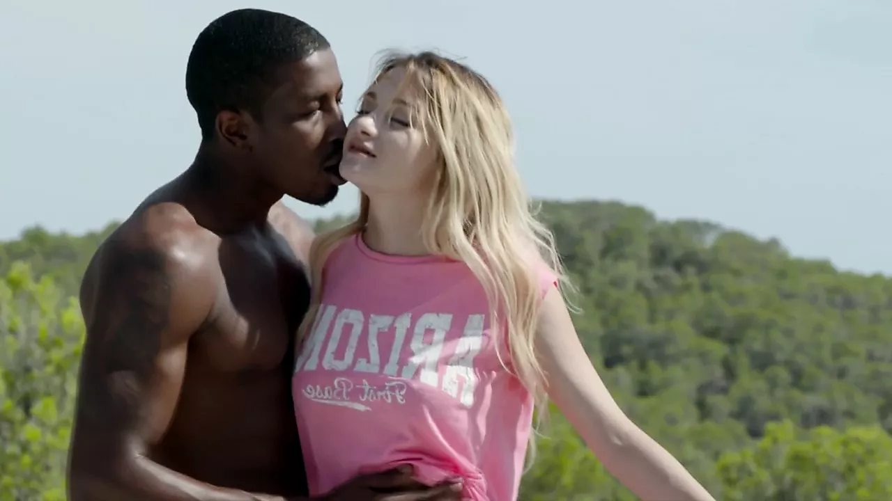 colin triplett recommends interracial kissing porn pic