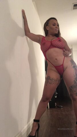 amber nichole brooks recommends mone divine nude pic