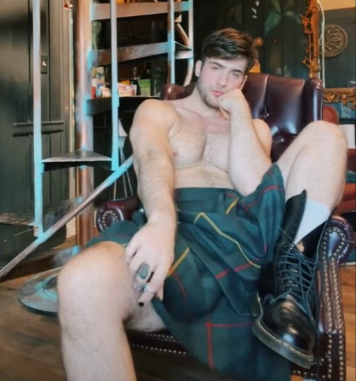 allison kolb share hot men in kilts photos