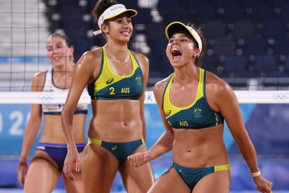 alex wass recommends sexy female beach volleyball pic