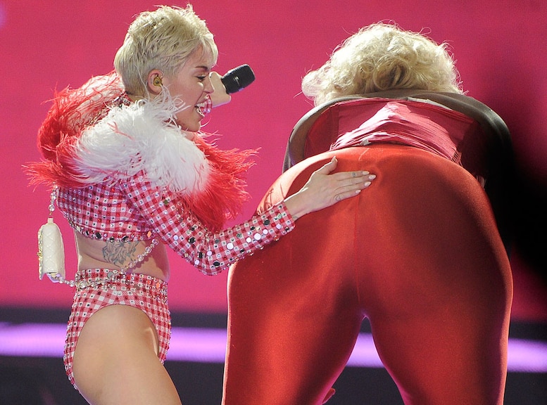 carol tabor recommends Miley Cyrus Butthole