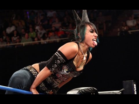 darla meeks recommends Christina Von Eerie Vs