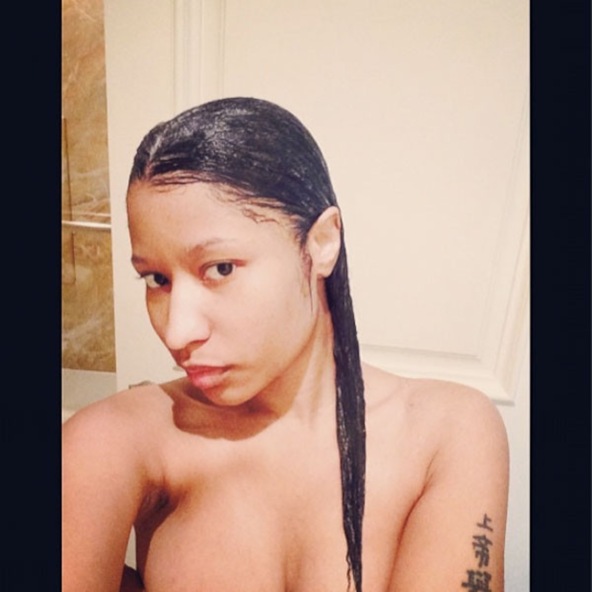 ana smile recommends show nicki minaj naked pic