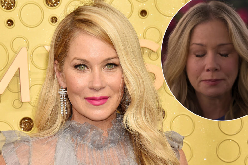 christopher lumsden recommends Christina Applegate No Bra