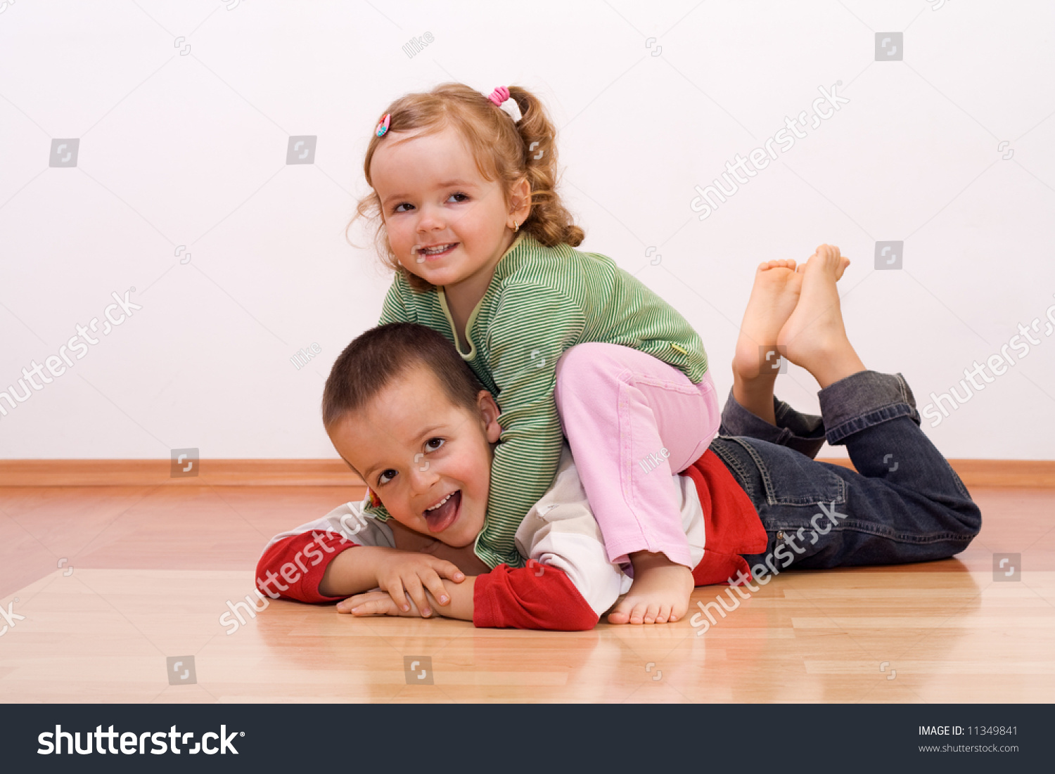 dolor santos add sister and brother wrestling photo