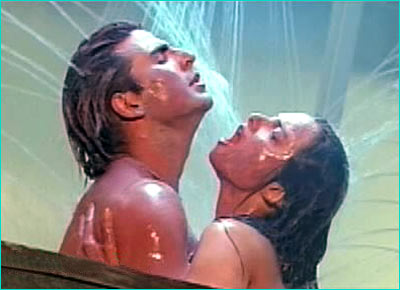 aracely leyva recommends Bollywood Love Making Scene