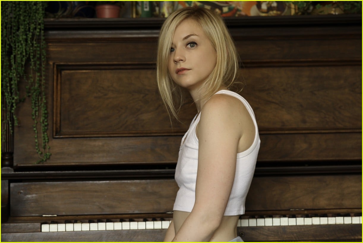 blake hough recommends Emily Kinney Sexy