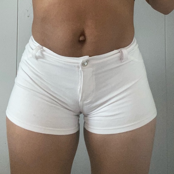 aron owens recommends white shorts camel toe pic
